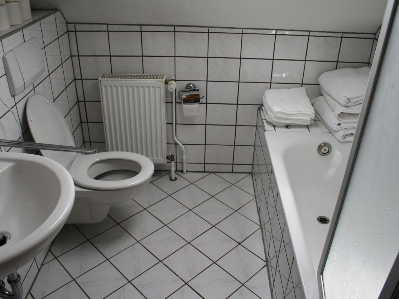 Cosy Apartment In Schwalefeld Near Willingen With Private Terrace Екстер'єр фото
